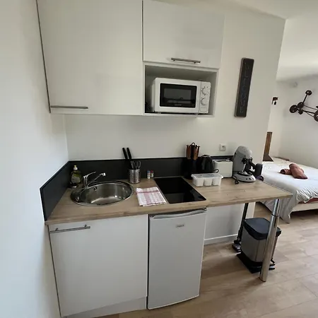 Le Indus Apartment Lens